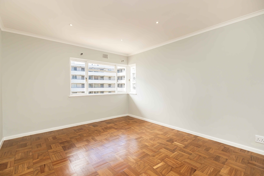 To Let 2 Bedroom Property for Rent in Sea Point Western Cape